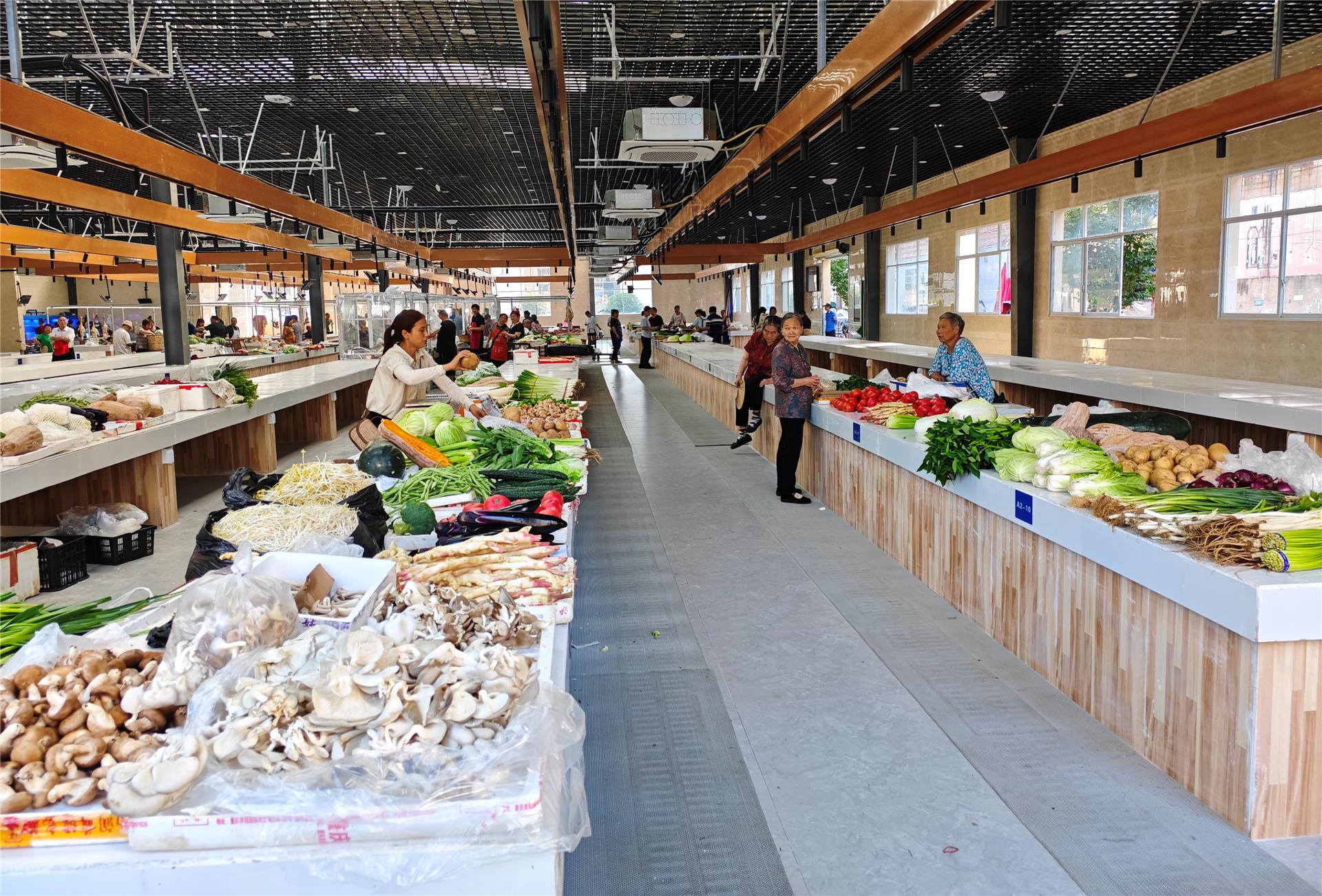 “菜籃子”拎出科技感！銅梁區大廟鎮農副產品智慧交易中心讓群眾購物更舒心